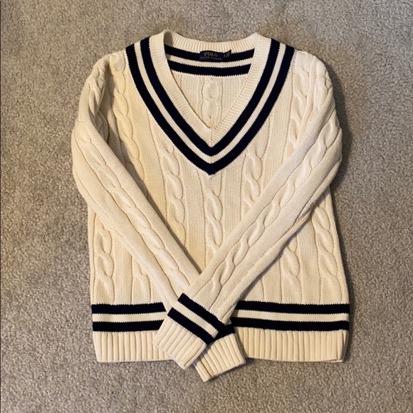 Ralph Lauren Sweaters - Ralph Lauren S knit sweater v-neck